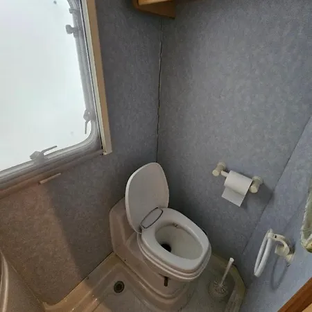 فندق مبيت وإفطار Campervan Experience Limerick Junction